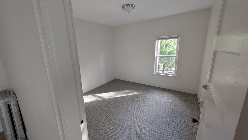 Building Photo - 294 Boston Ave