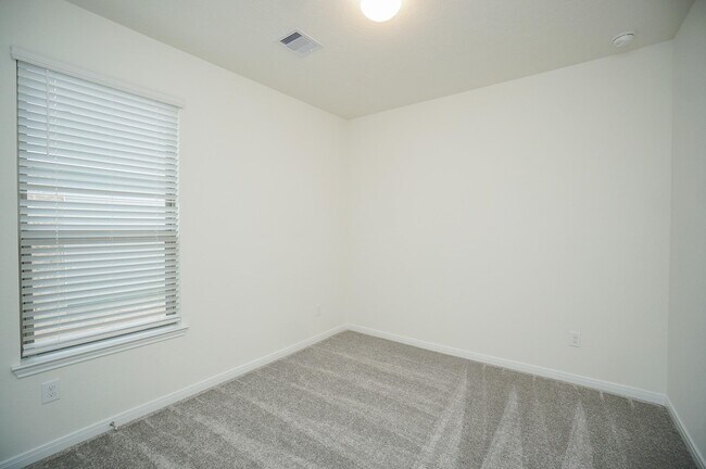 Building Photo - 20615 Teakwood Fields Ln