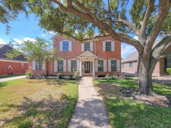 Building Photo - 11147 Carriage Lake Dr