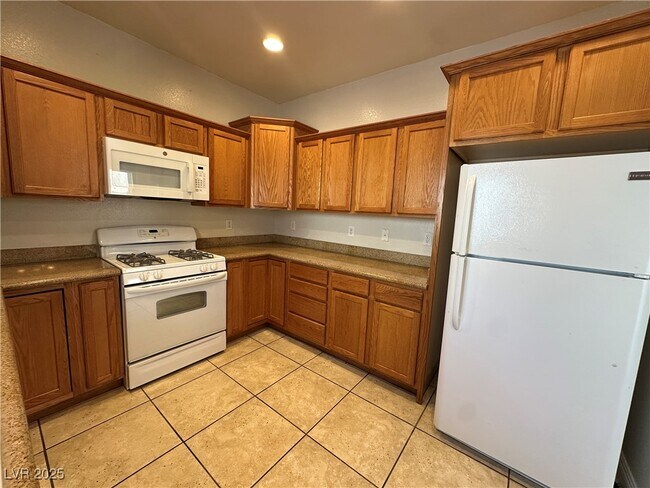 Building Photo - 5676 Rainbow Creek Ct