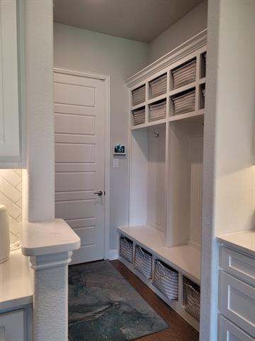 Building Photo - 8517 Campbell Dr