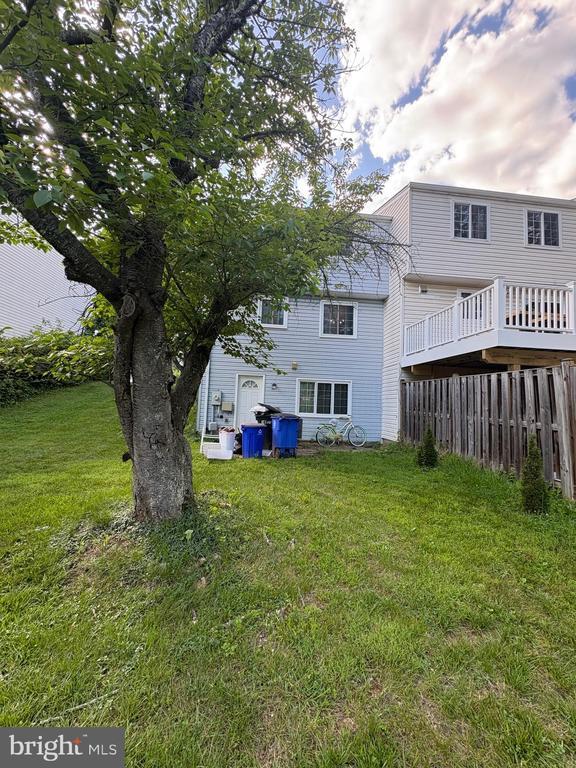 Building Photo - 11149 Captain's Walk Ct