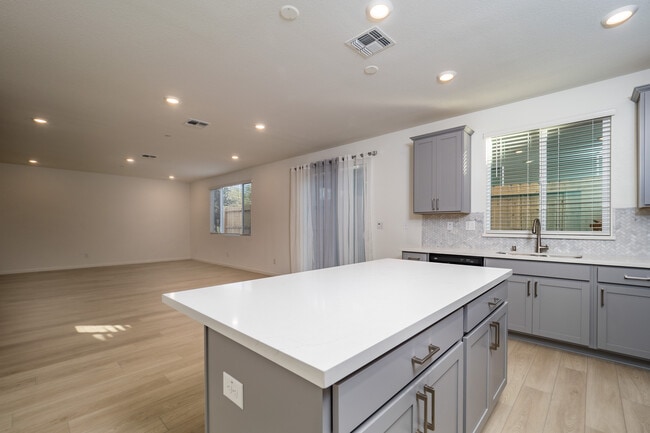 Building Photo - 4902 Bufflehead Ln