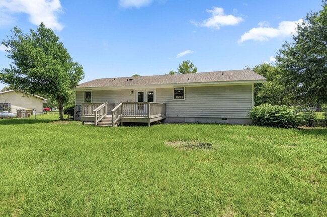 Building Photo - 118 Hope Ln