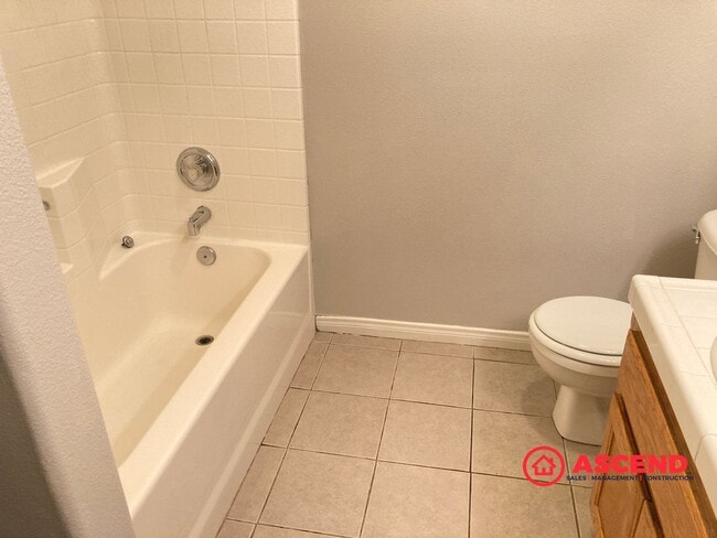 Building Photo - Beautiful 4 bedroom home!