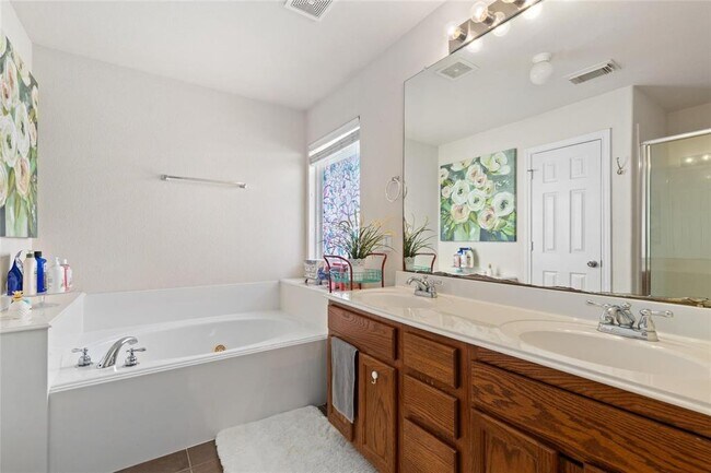 Building Photo - 18123 Almond Place Lane
