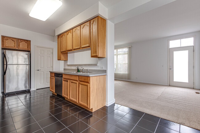 Building Photo - 726 Keystone Ln