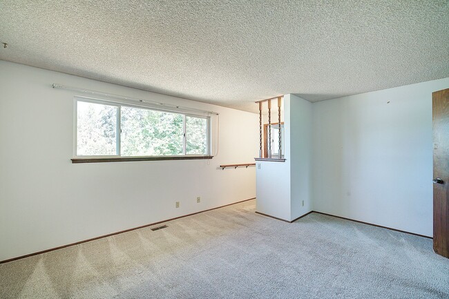 Building Photo - 5bd/3ba Edmonds House