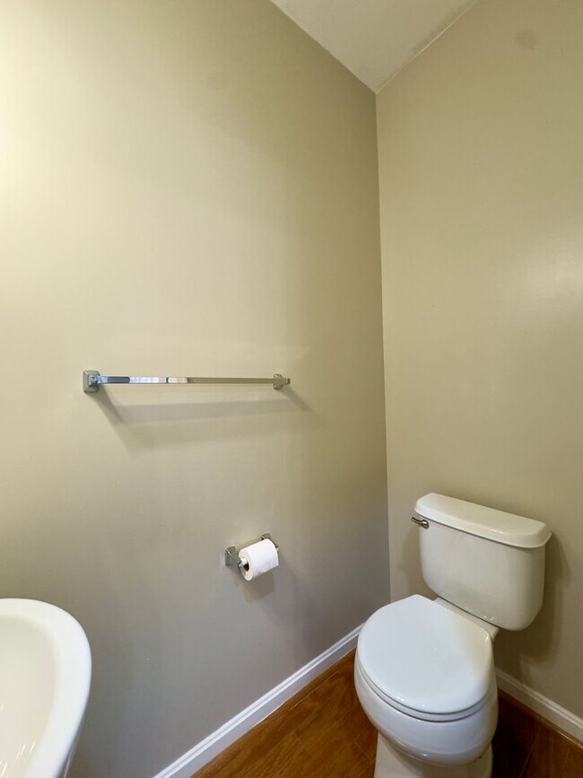 Building Photo - Charming 3BD/2BA/2 Half Bath Townhome with Garage in Havre de Grace, MD!