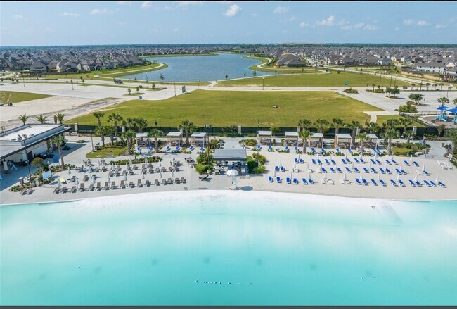 Building Photo - 2513 Seneca Lk Dr