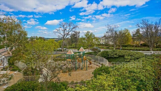 Building Photo - 24622 Montevista Cir