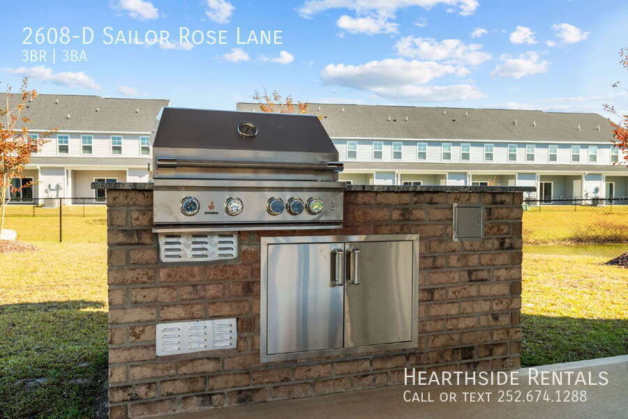 Building Photo - 2608-D Sailor Rose Ln