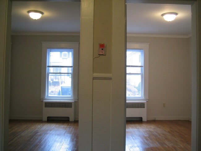 Building Photo - 50 3rd Ave