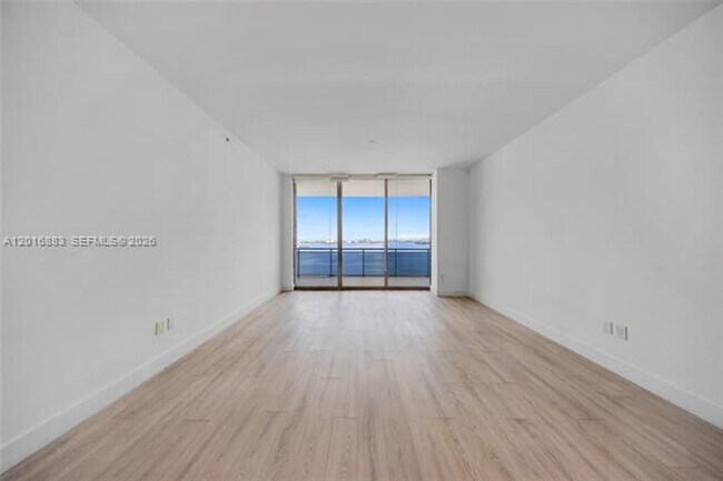 Building Photo - 7901 Hispanola Ave