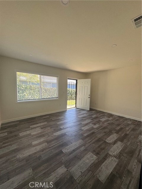 Building Photo - 323 E Olive Ave