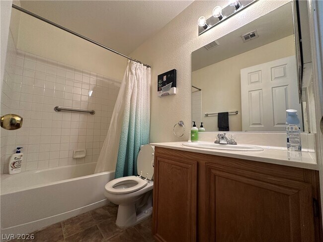 Building Photo - 3645 Penedos Dr