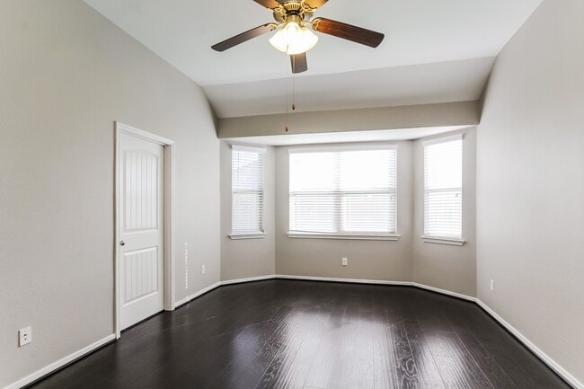 Building Photo - 13346 Davenport Hills Ln