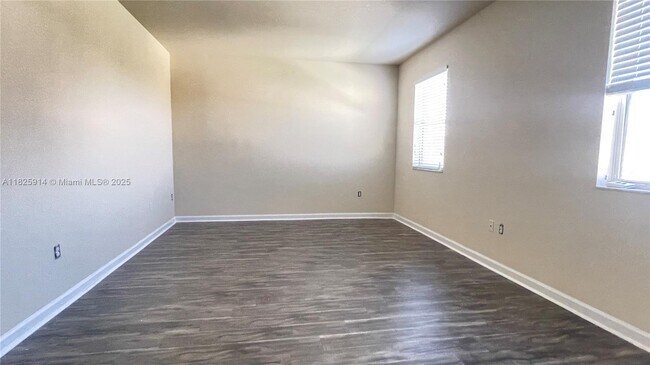 Building Photo - 9170 SW 171st Ct