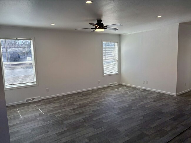 Building Photo - 154 Cimarron