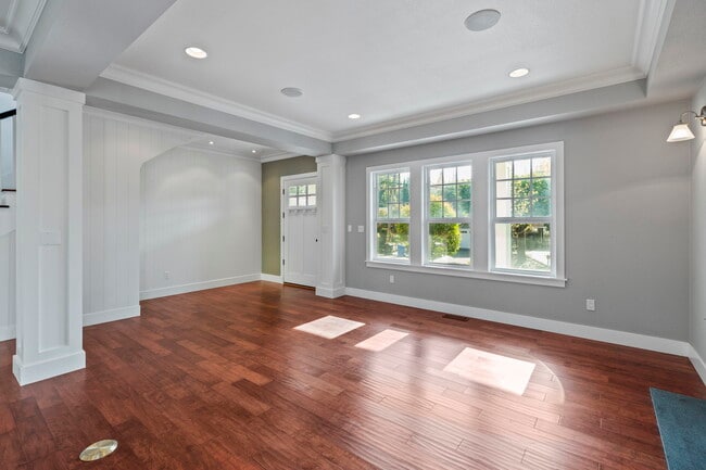 Building Photo - 335 Gil Blas Rd