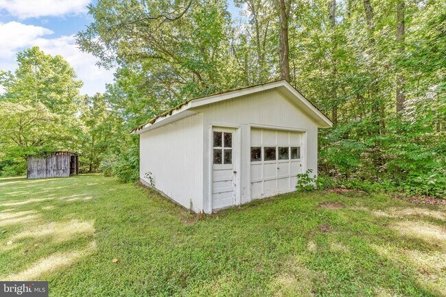 Building Photo - 2535 Solomons Island Rd