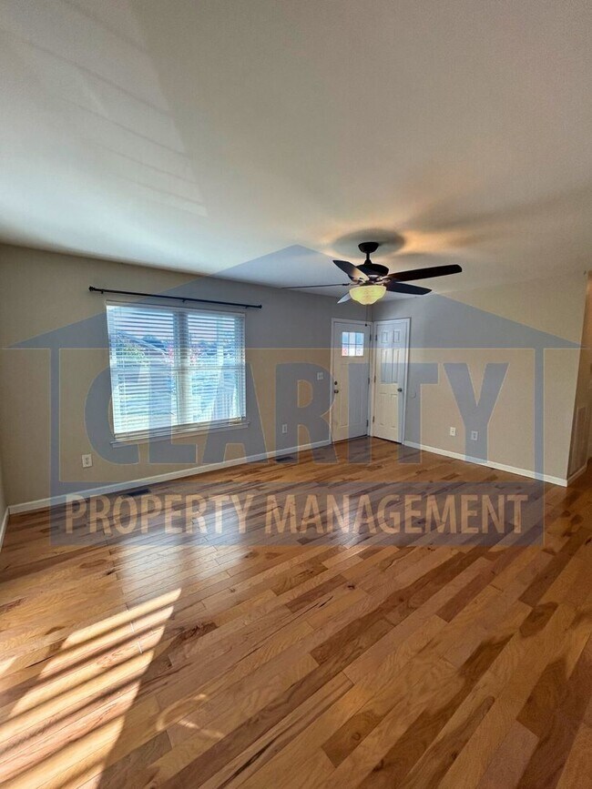 Building Photo - Three bedroom ranch-style home!