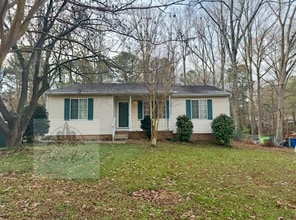 Building Photo - 2417 Sierra Dr