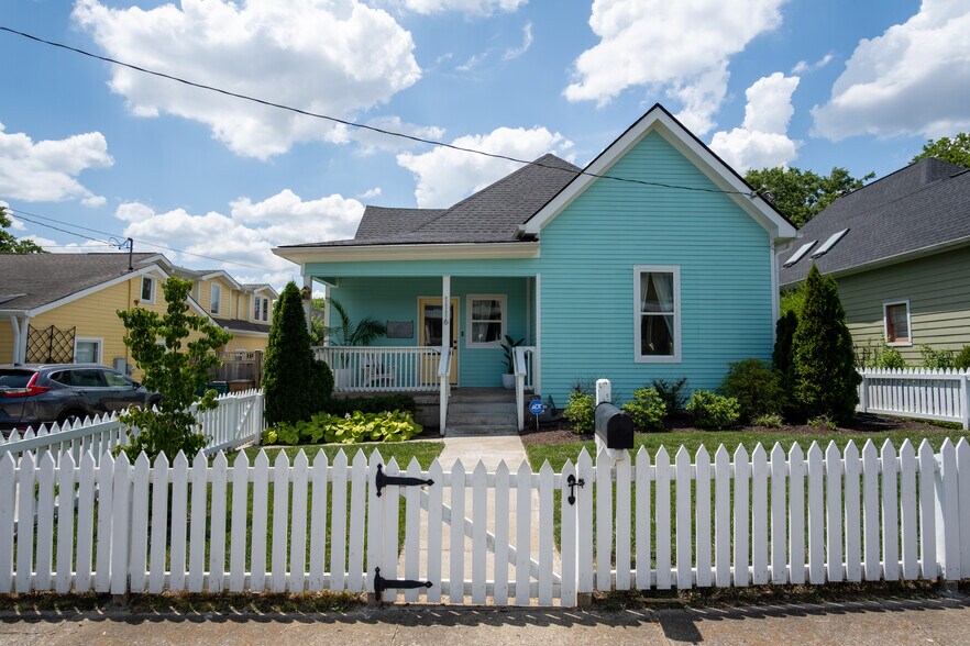 Primary Photo - 1116 Fatherland St