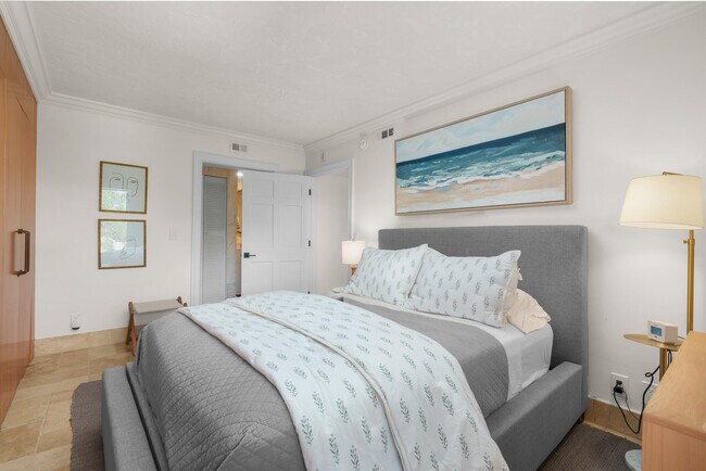 Building Photo - 1111 S Ocean Blvd