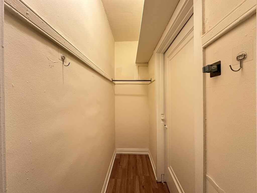 Building Photo - 4834 N Damen Ave