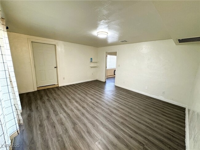 Building Photo - 1871 Shadow Mountain Pl