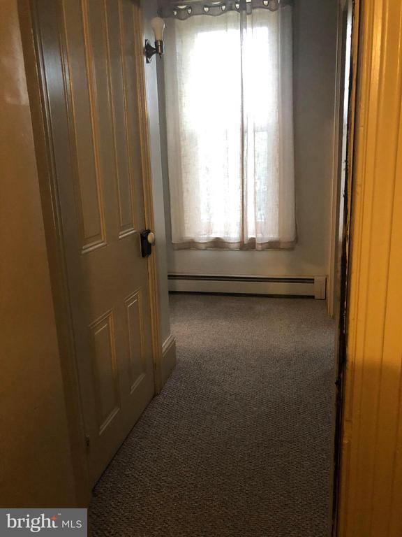 Building Photo - 216 Main St