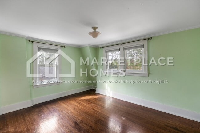 Building Photo - 509 S Pleasant St