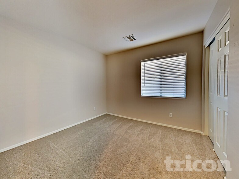 Building Photo - 16189 W Mauna Loa Ln