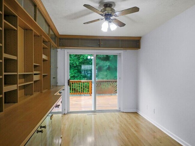 Building Photo - Colonial with Sunroom and Finished Basement