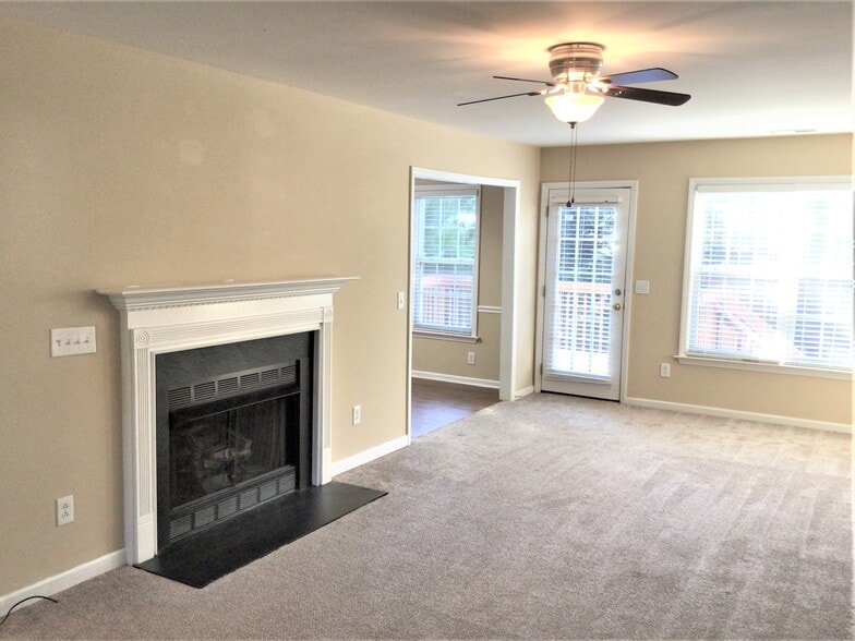 Building Photo - 5530 Brookdale Ridge Dr