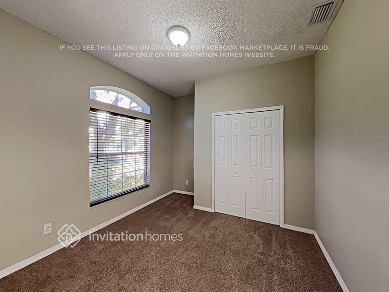 Building Photo - 1554 Knoll Ridge Dr