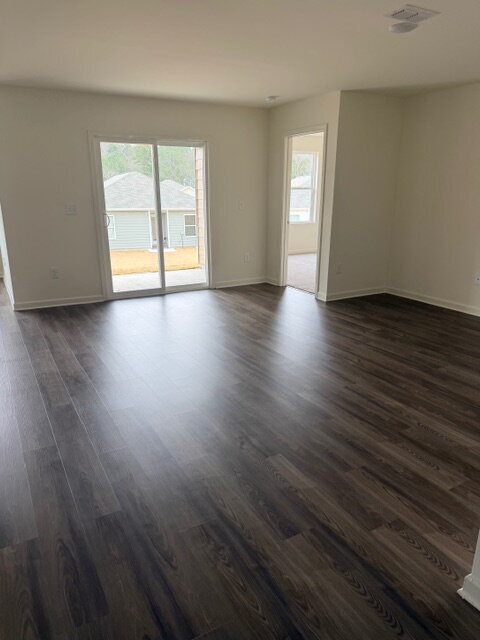 Building Photo - 305 McCleary Ln