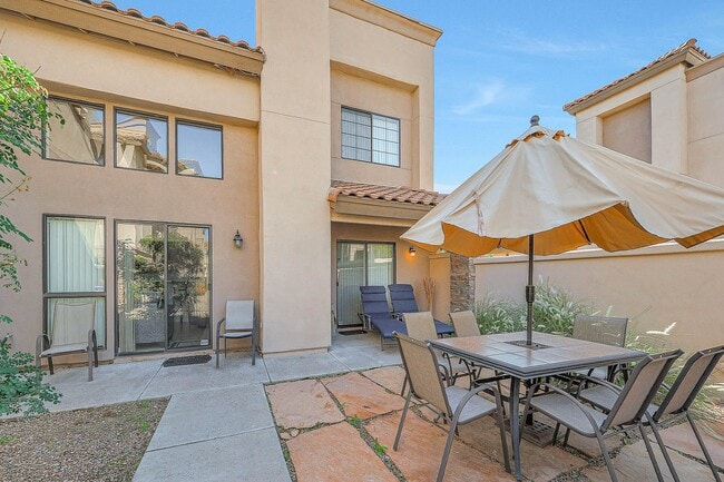 Building Photo - 7639 E Indian Bend Rd