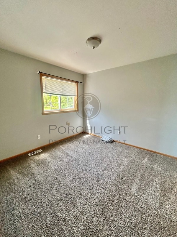 Building Photo - 804 E Maberry Dr