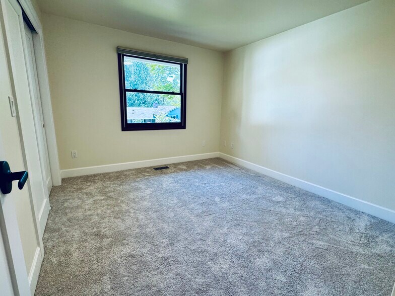 Bedroom #1 - 11965 NW Oatfield Ct