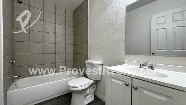 Building Photo - 11800 White Ave