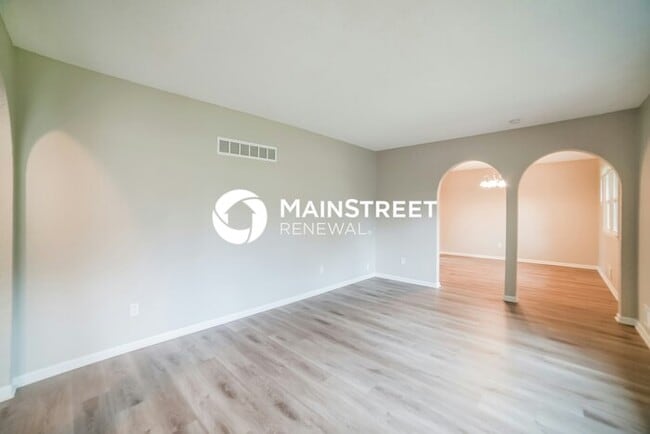 Building Photo - 3 Bedroom Pet-Friendly Home in INDEPENDENCE, MO with Main Street Renewal