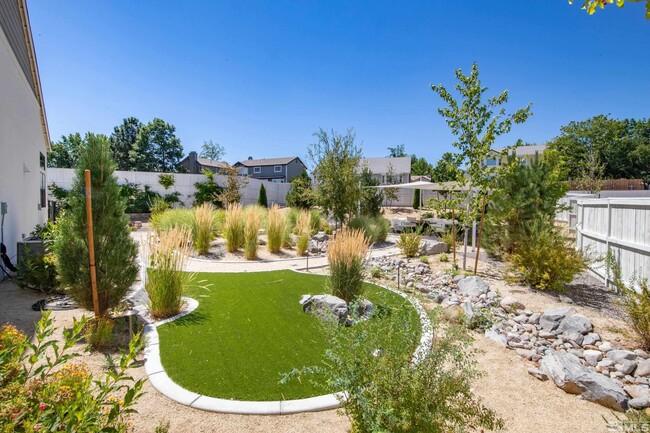 Building Photo - 724 W Pleasant Oak Trl