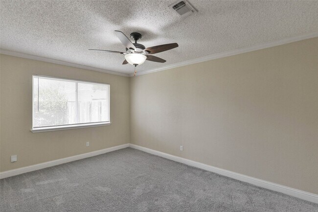 Building Photo - 23627 Pebworth Pl