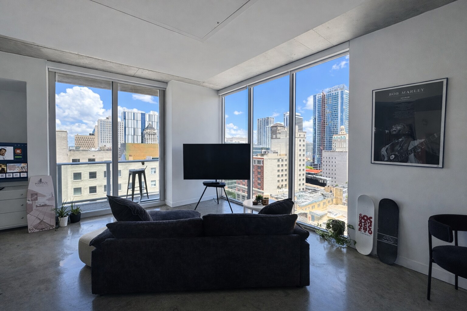 Building Photo - 151 SE 1st St