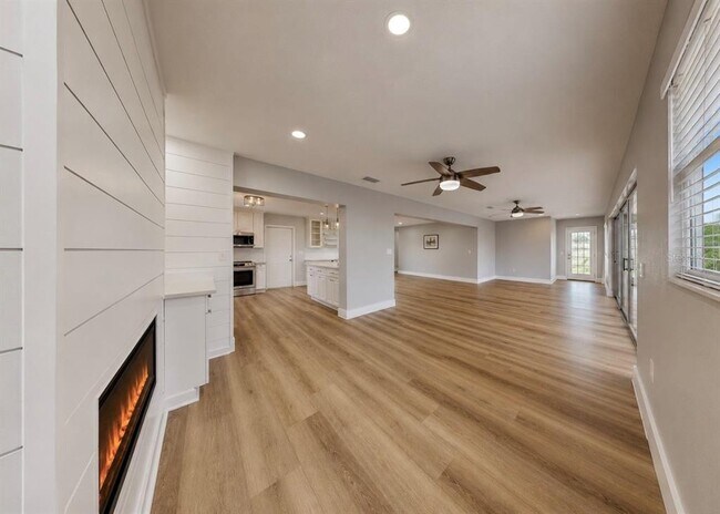 Building Photo - 6513 Abaco Dr