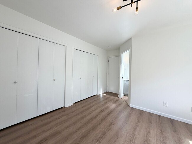 Building Photo - Fully renovated 4 bedroom Auburn Home