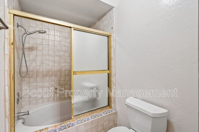 Building Photo - 38285 Oaktree Loop