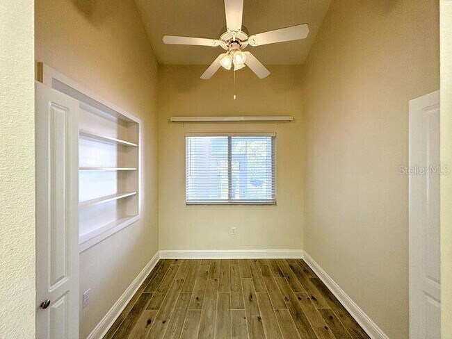 Building Photo - 13634 Lake Point Dr S